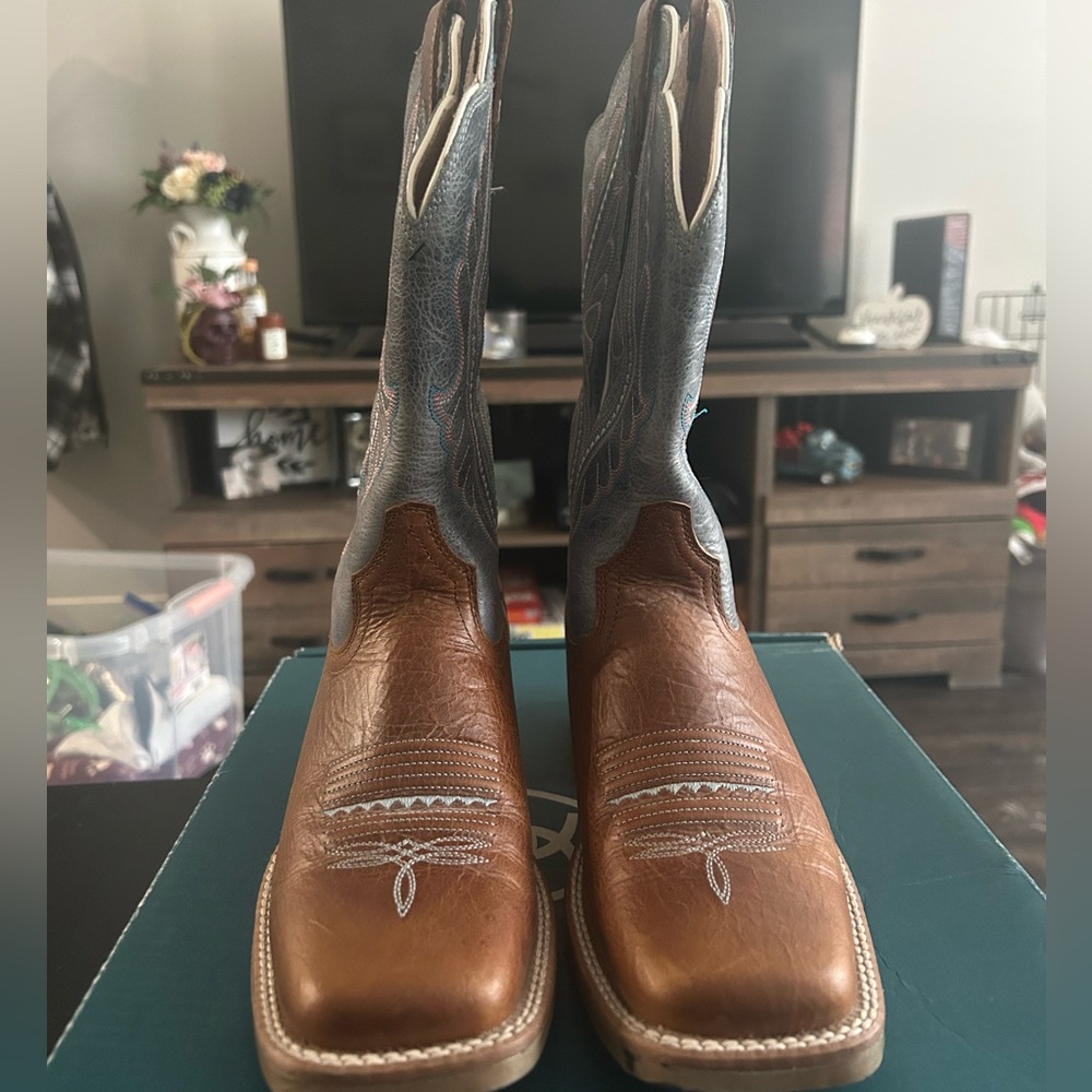 Ariat Women Boots